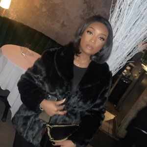 Meet your Posher, Taycia